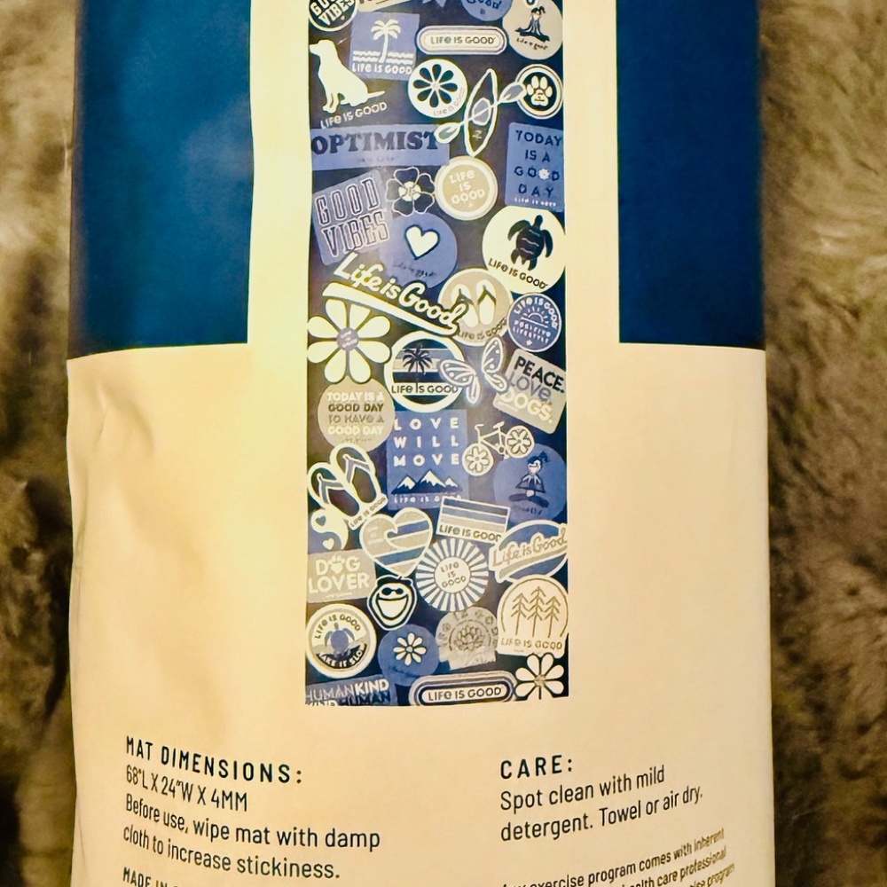 " LIFE IS GOOD " YOGA MAT - Picture 3 of 5